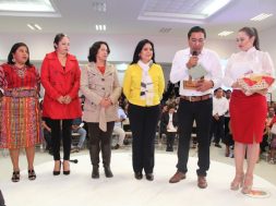 Bonilla Hidalgo inaugura Foro en Trinitaria