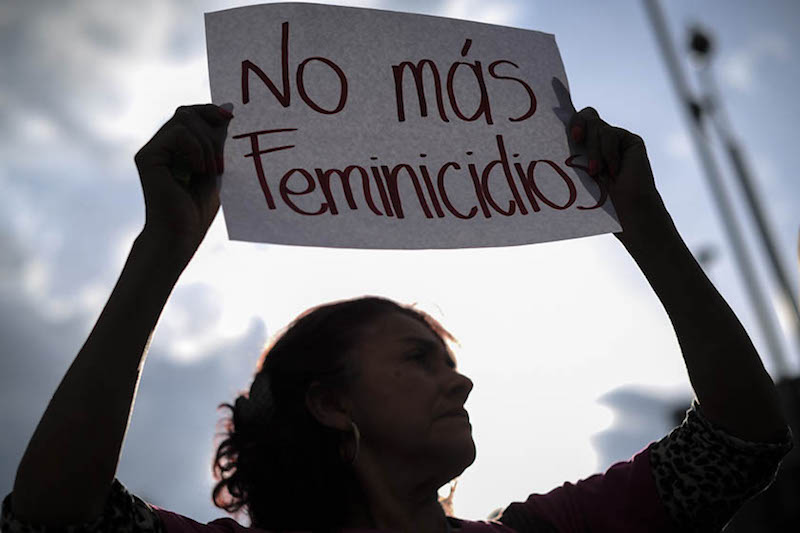 Aumentan feminicidios; con Chiapas en la lista negra / En la Mira
