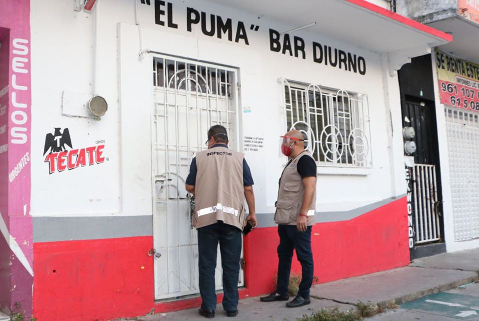 En Tuxtla, 13 negocios son cerrados por vender alcohol