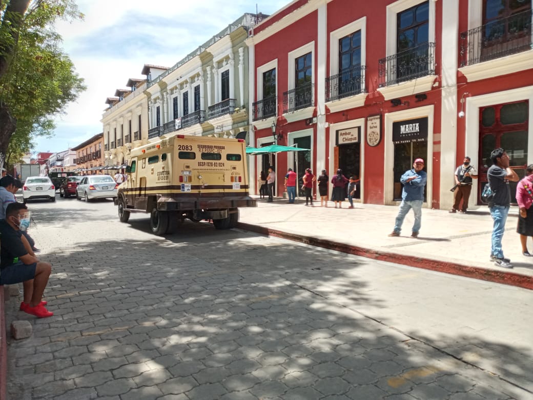 Reabren circulación en centro de San Cristóbal