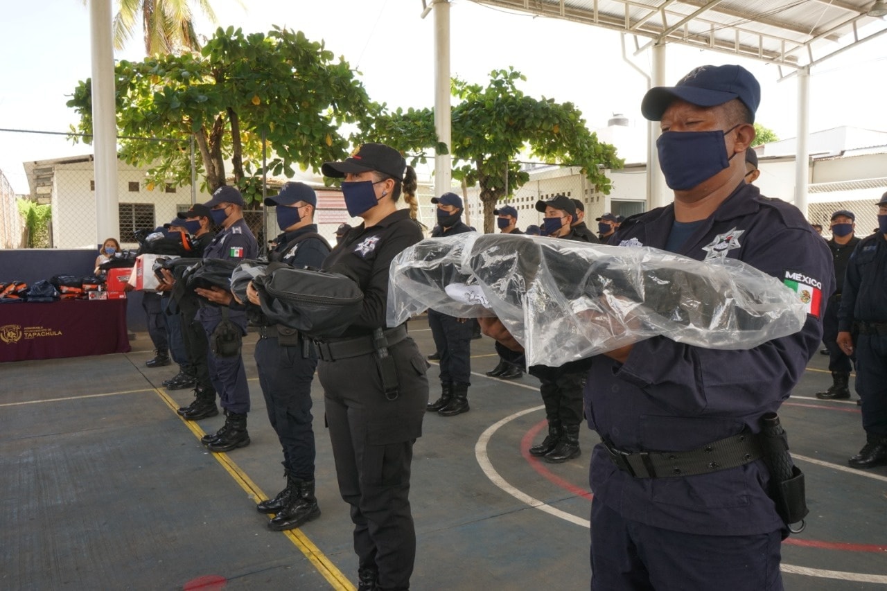 Invierten 3 mdp para equipar a policías de Tapachula