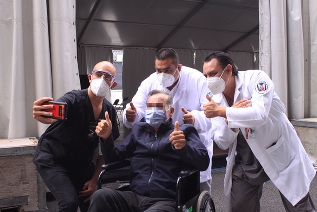 Guatemalteco vence al COVID-19 en Hospital Temporal del IMSS