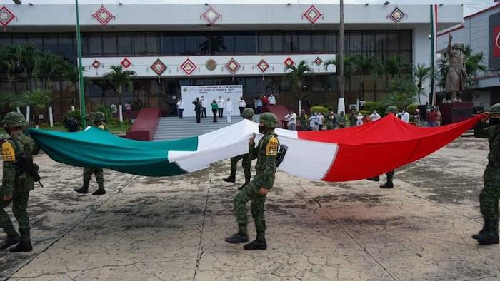 Conmemoran Federación Chiapas a México en Tapachula