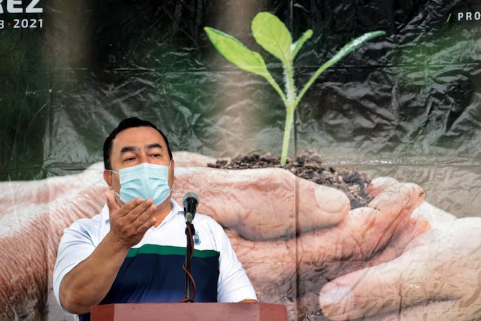 UNICACH y Ayuntamiento de Tuxtla participan en jornada de reforestación