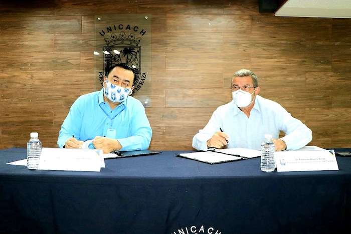 Unicach firma convenio de colaboración con el IAP