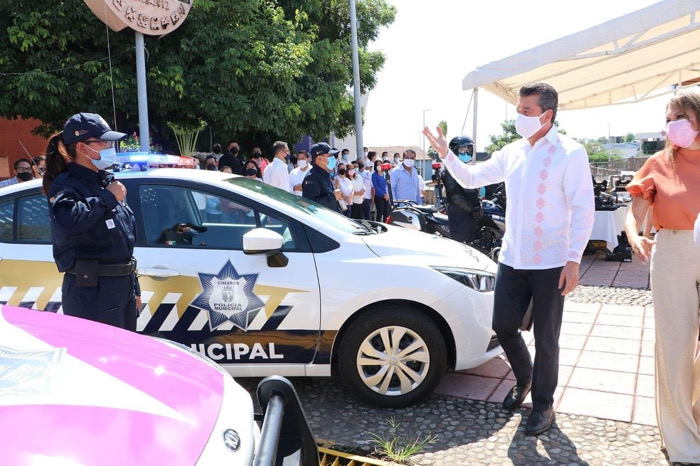 En Tapachula, fortalece Rutilio Escandón a policías e inaugura Programa “Mujeres Constructoras de Paz”