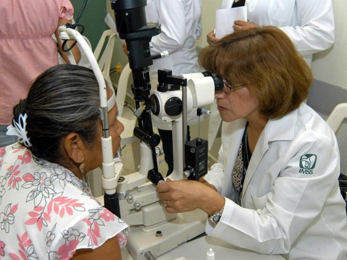 Recomienda IMSS Chiapas revisión de ojos a partir de los 40 años para prevenir el glaucoma