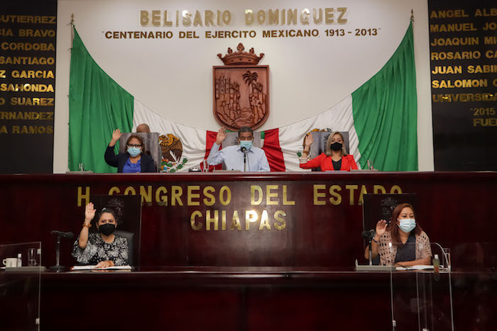 Congreso aprueba licencia de regidora del Ayuntamiento de Tuxtla Gutiérrez