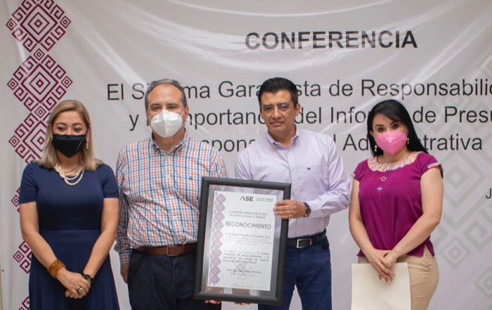 Presenta Congreso de Chiapas conferencia magistral en conmemoración del día del abogado