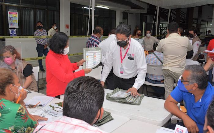 Realiza IEPC nuevo cómputo de 41 casillas de la elección municipal de Huixtla
