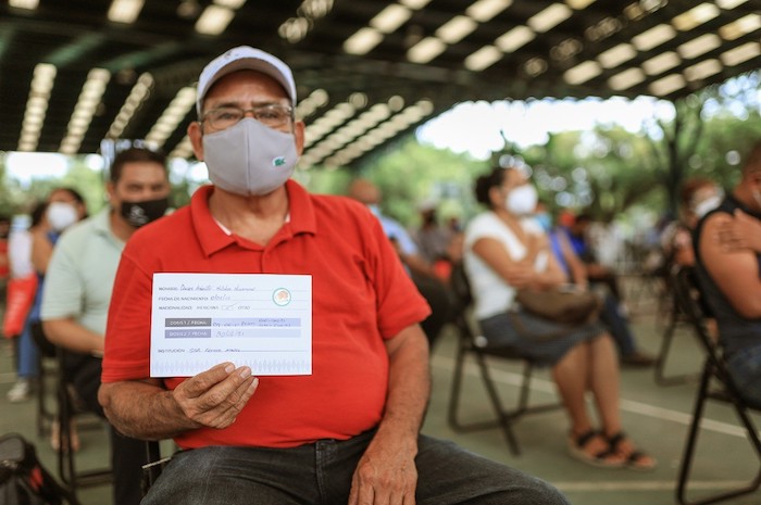 Supera Chiapas el 45 % de cobertura en vacunación contra COVID-19