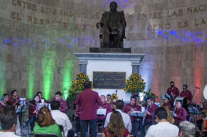 Congreso realiza concierto: “Que viva México y su cultura”