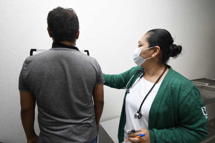 Realizar estudios de próstata favorece detección oportuna de anormalidades: IMSS Chiapas