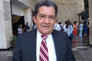 diputado Carlos Mario Estrada Urbina