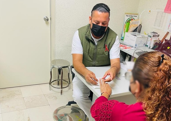 Promueve IMSS Chiapas aplicación de pruebas de detección rápida de VIH para derechohabientes y trabajadores