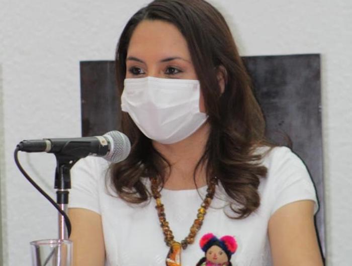 Exhorta Verónica Alcázar a seguir protocolos sanitarios ante COVID-19