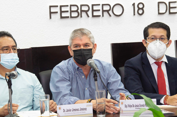 Encabeza diputado Granda Pastrana reunión con CFE y presidentes municipales