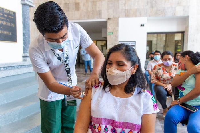 Inicia campaña de vacunación de refuerzo contra COVID en Congreso