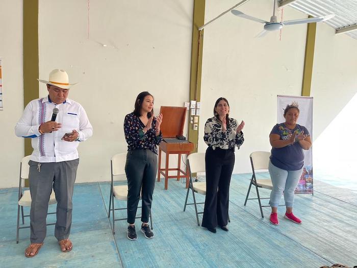 Congreso y CEPSVyPC benefician a mujeres de San José Terán