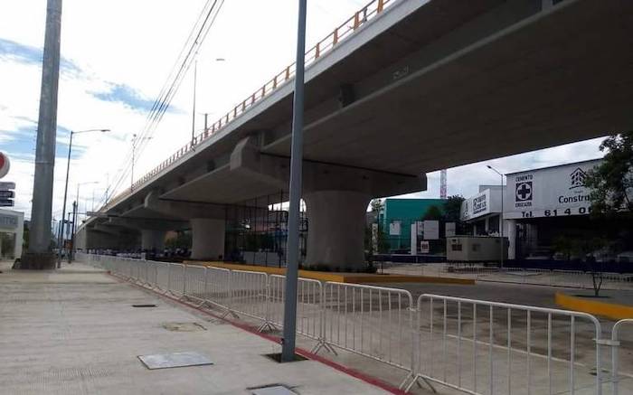 Peatones y usuarios del transporte público lejos de las prioridades en Tuxtla / En la Mira