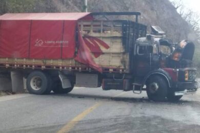 Camión quemado FRONTERA COMALAPA