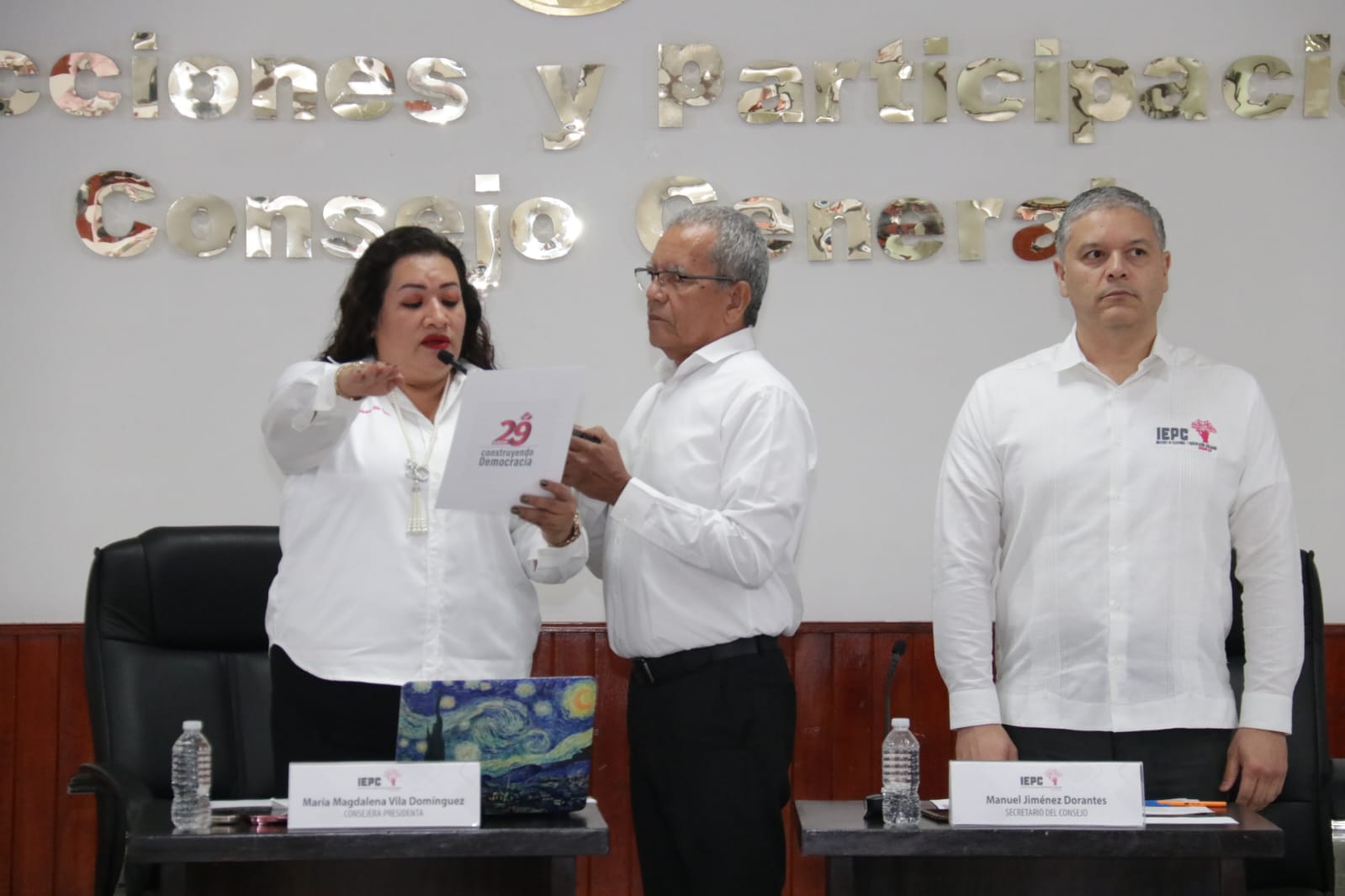 Vila Domínguez, Presidenta Provisional del IEPC en tanto se realiza el nombramiento definitivo