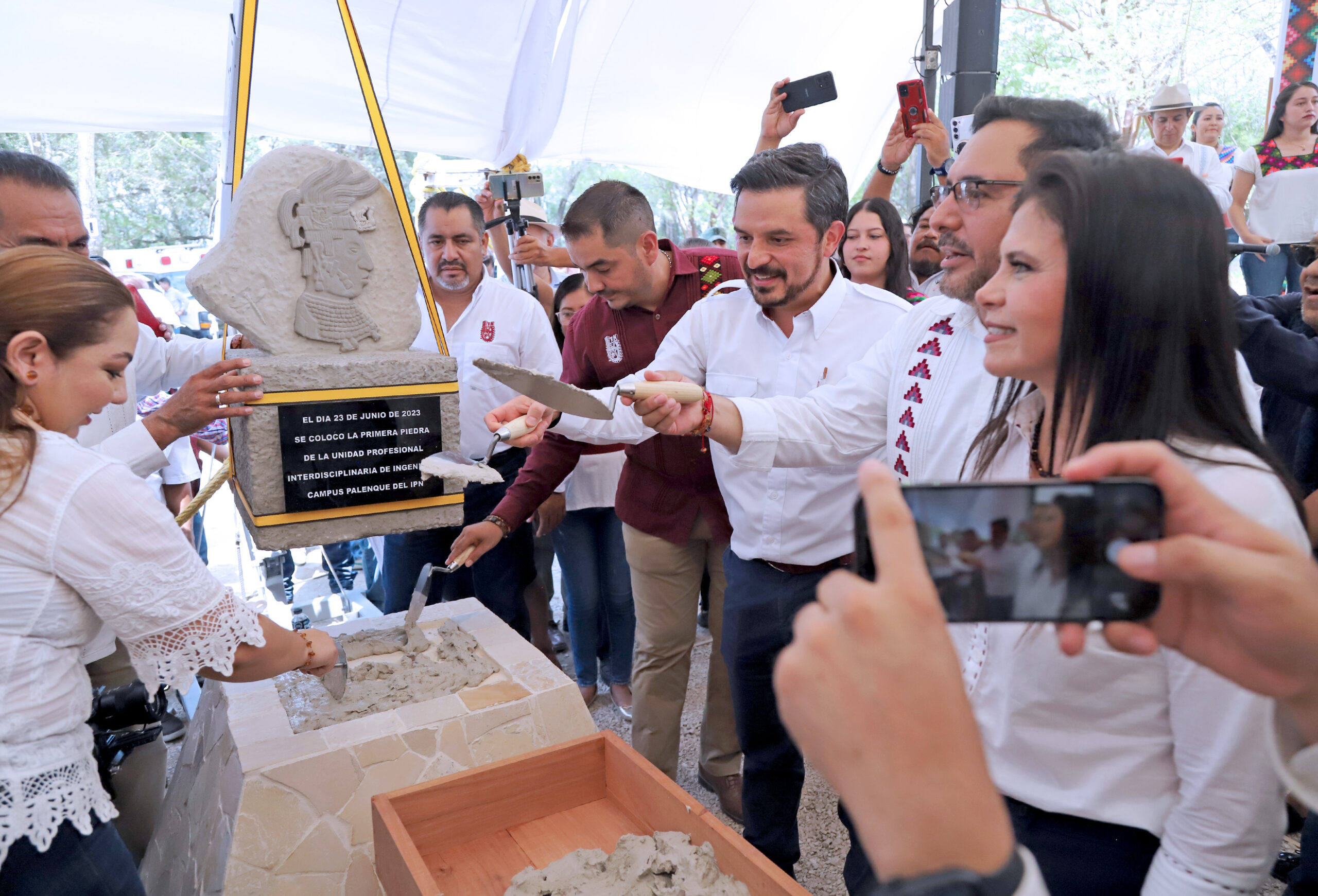 Acude Zoé Robledo al inicio de construcción de Unidad Profesional Interdisciplinaria de Ingeniería IPN en Chiapas