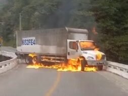 camion quemado