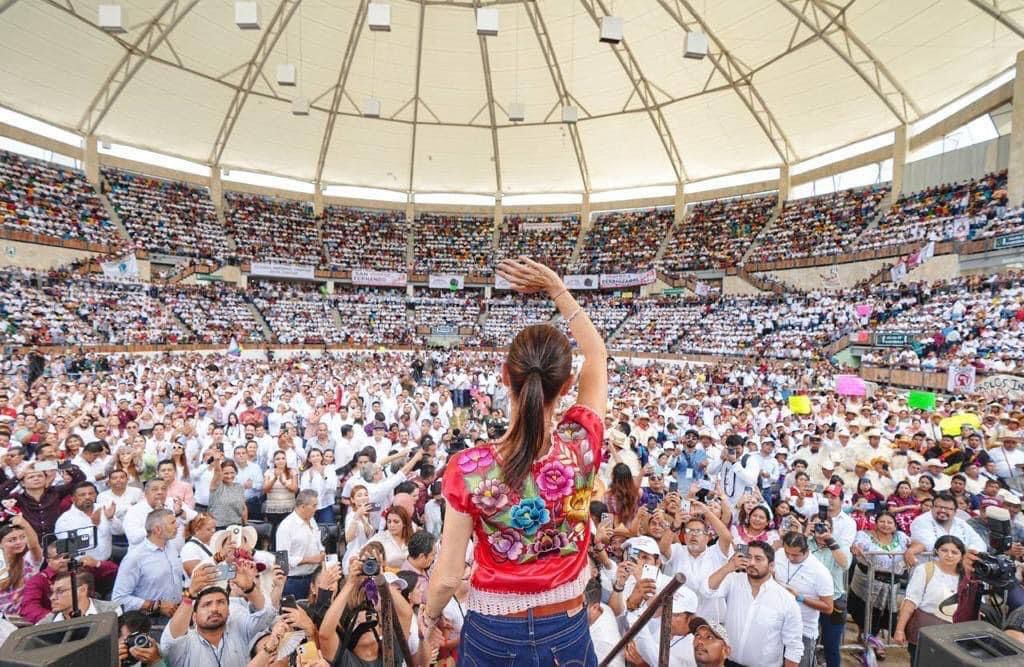 ¡Presidenta! ¡Presidenta! ¡Presidenta! / PUNTO CRÍTICO