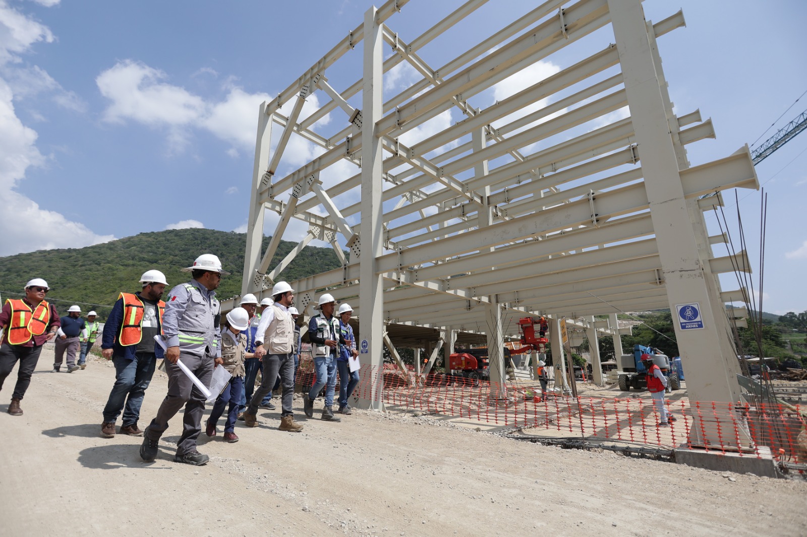 Supervisa Zoé Robledo avances de la obra del nuevo hospital del IMSS en Tuxtla Gutiérrez