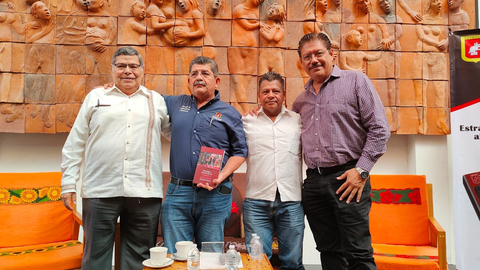 Invitan a presentación de Libro contra adicciones