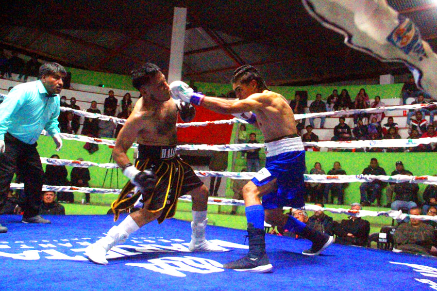 Pagan derecho de piso en su debut del boxeo profesional, “Mamba” y “Hitman” Llanos, en la función “Por el Orgullo de la Familia” en SCLC