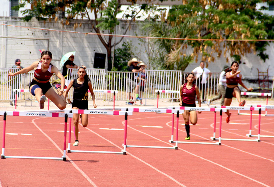 Infraestructura deportiva, prioridad para el deporte en Chiapas: Tania Robles