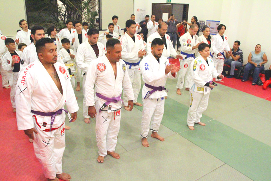 La Academia de “Top Brother Chiapas BJJ” hace entrega de grados y cinturones en el Jiu-Jitsu Brasileño