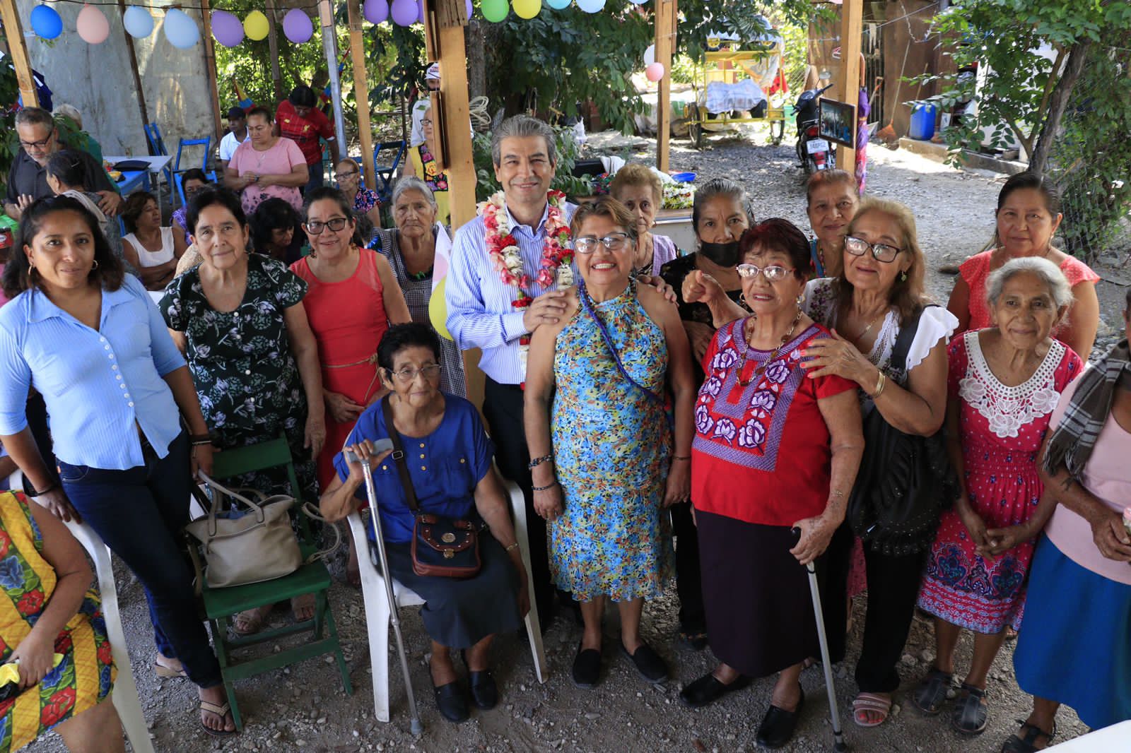 Las mujeres hacen un extraordinario trabajo político: Aquiles Espinosa