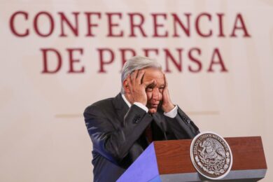 Andrés Manuel López Obrador señaló la decisión del ministro Luis María Aguilar de suspender la decisión de distribuir los libros de texto gratuito en Chihuahua.