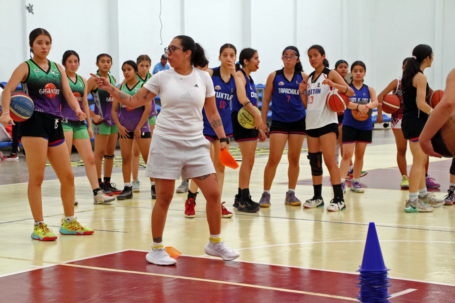 Con gran éxito se realizan selectivos para conformar la selección Chiapas de Basquetbol y Frontón