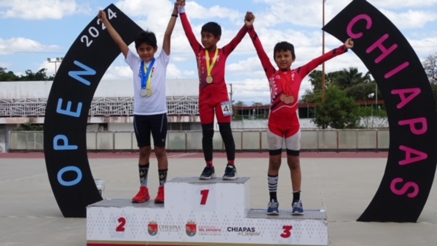 Escuela “Enrique Albores Gordillo” de Carranza, presente en el 4º Open de Patines Sobre Ruedas