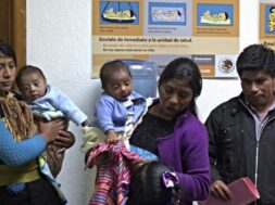 Chiapas lidera estados con menor acceso a servicios de salud