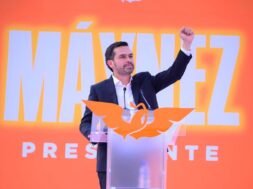 Jorge Álvarez Máynez oficializa candidatura presidencial con MC1