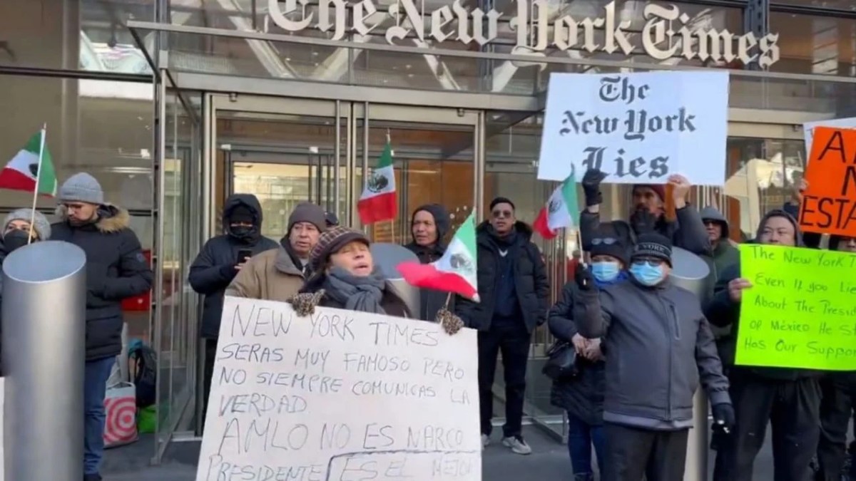 Manifestantes respaldan a AMLO; YouTube bajo fuego por censura según el presidente