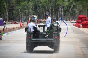 Militares rehabilitarán carreteras por “transas de constructores