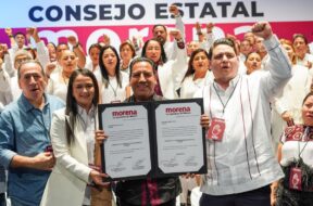 Morena entrega constancia a Eduardo Ramírez como su candidato a la gubernatura 1