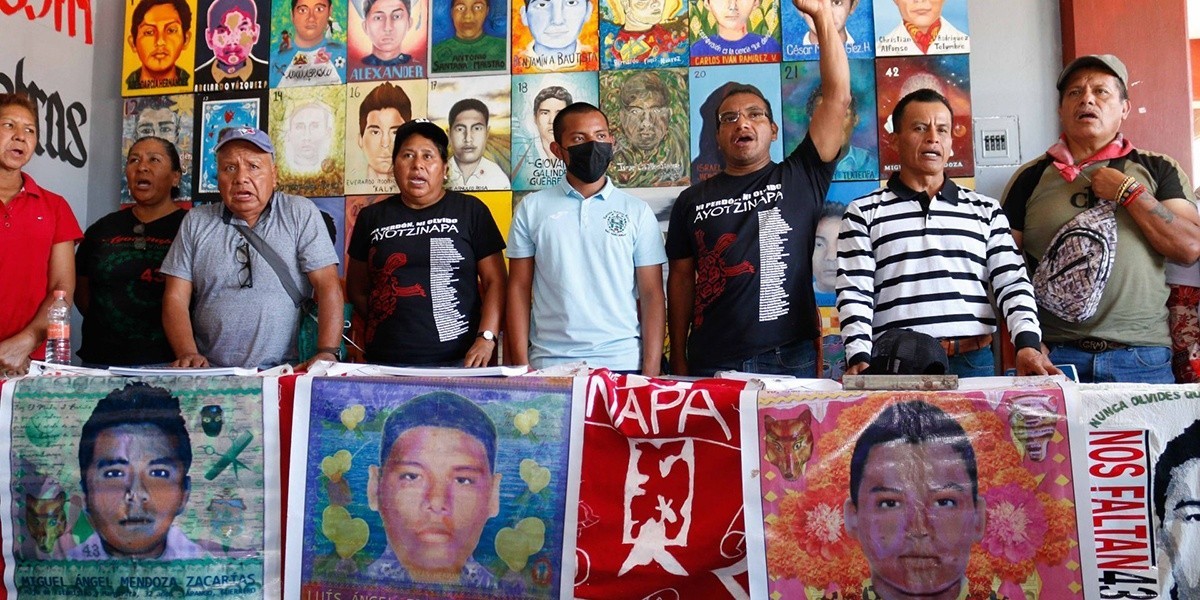 Abogado denuncia tortura a normalista de Ayotzinapa y señala irregularidades