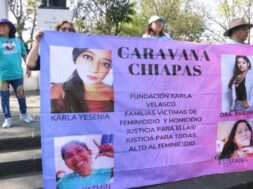 Familiares de víctimas de feminicidios en Chiapas inician protesta en varios estados1