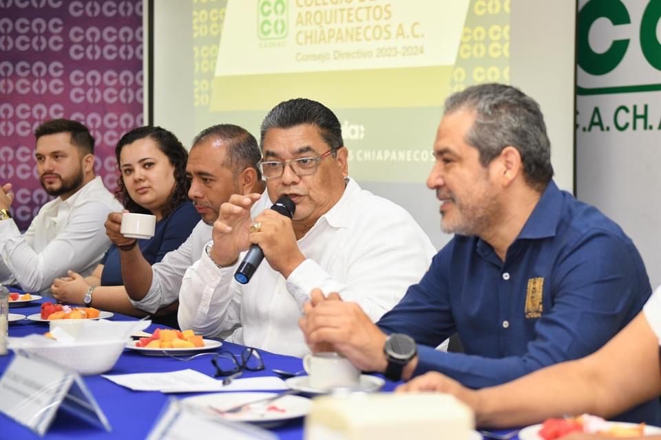 Unach y Colegio de Arquitectos Chiapanecos firman convenio de colaboración