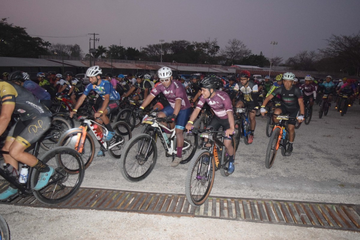 Rotativo Cycling TEAM concluye la Clásica Coyote AEXA 2024