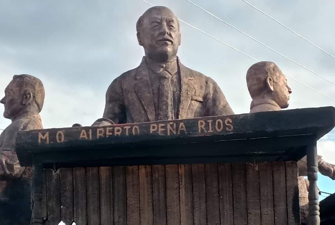 Tonalá conmemora el 86 aniversario del natalicio de Alberto Peña Rios