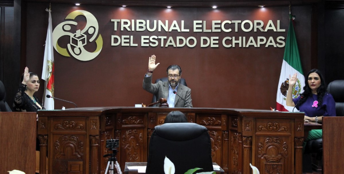 Determina TEECH que presidentes municipales deberán conservar licencia de separación del cargo hasta concluir proceso electoral en el que participan o sea agotada la cadena impugnativa