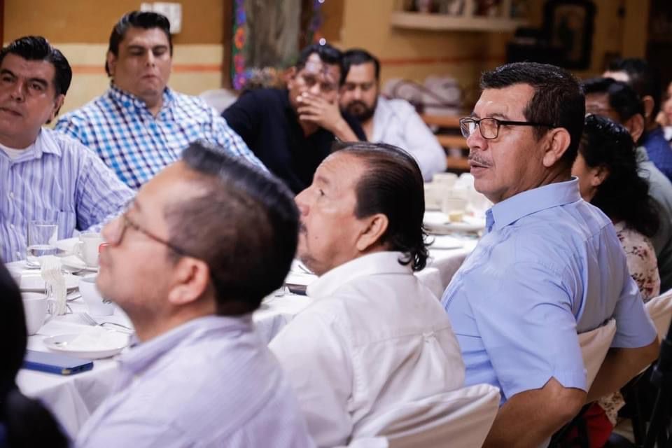 Willy Ochoa sostiene reunión de trabajo con pastores de Chiapas